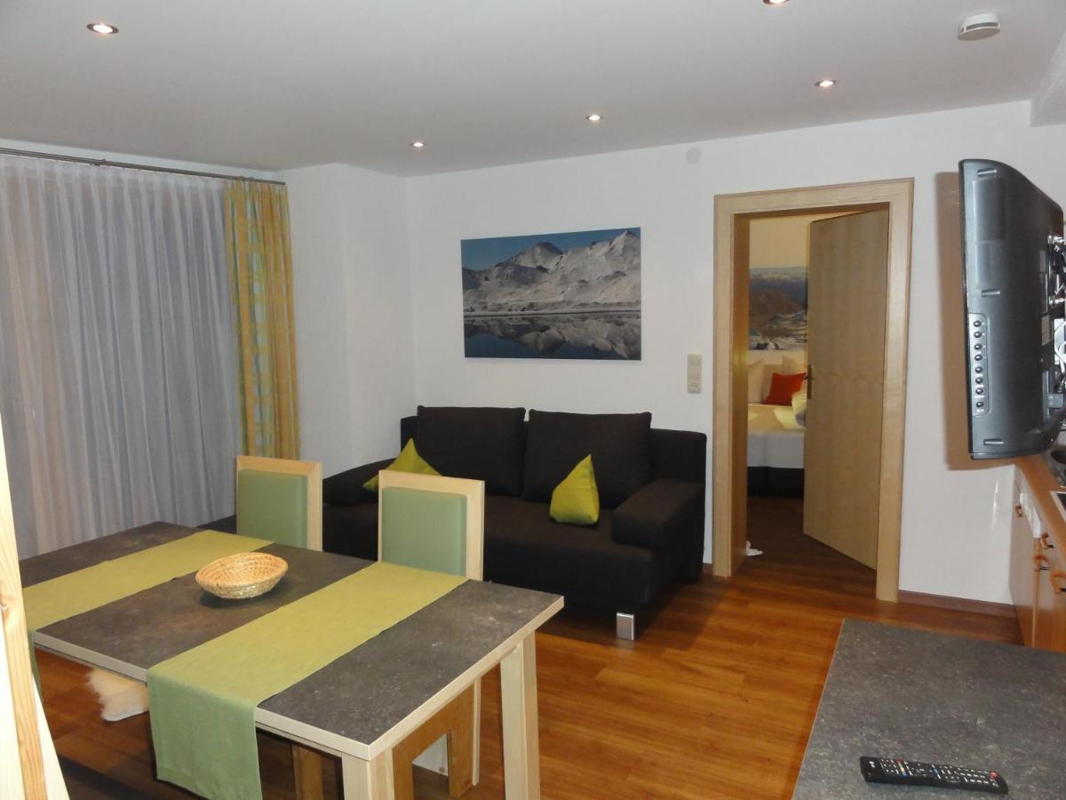 Ferienwohnung Haus Rätia Serfaus Zimmer foto